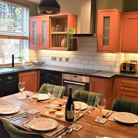 Holiday home Escape 2 Unwind, At The Carinya - Sleeps 6