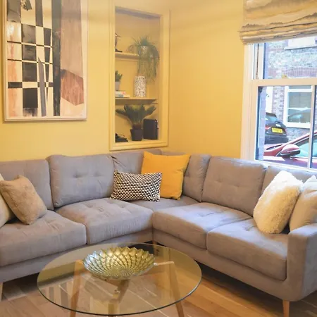 Holiday home Escape 2 Unwind, At The Carinya - Sleeps 6