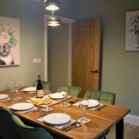 Escape 2 Unwind, At The Carinya - Sleeps 6