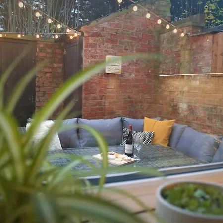 Escape 2 Unwind, At The Carinya - Sleeps 6 York